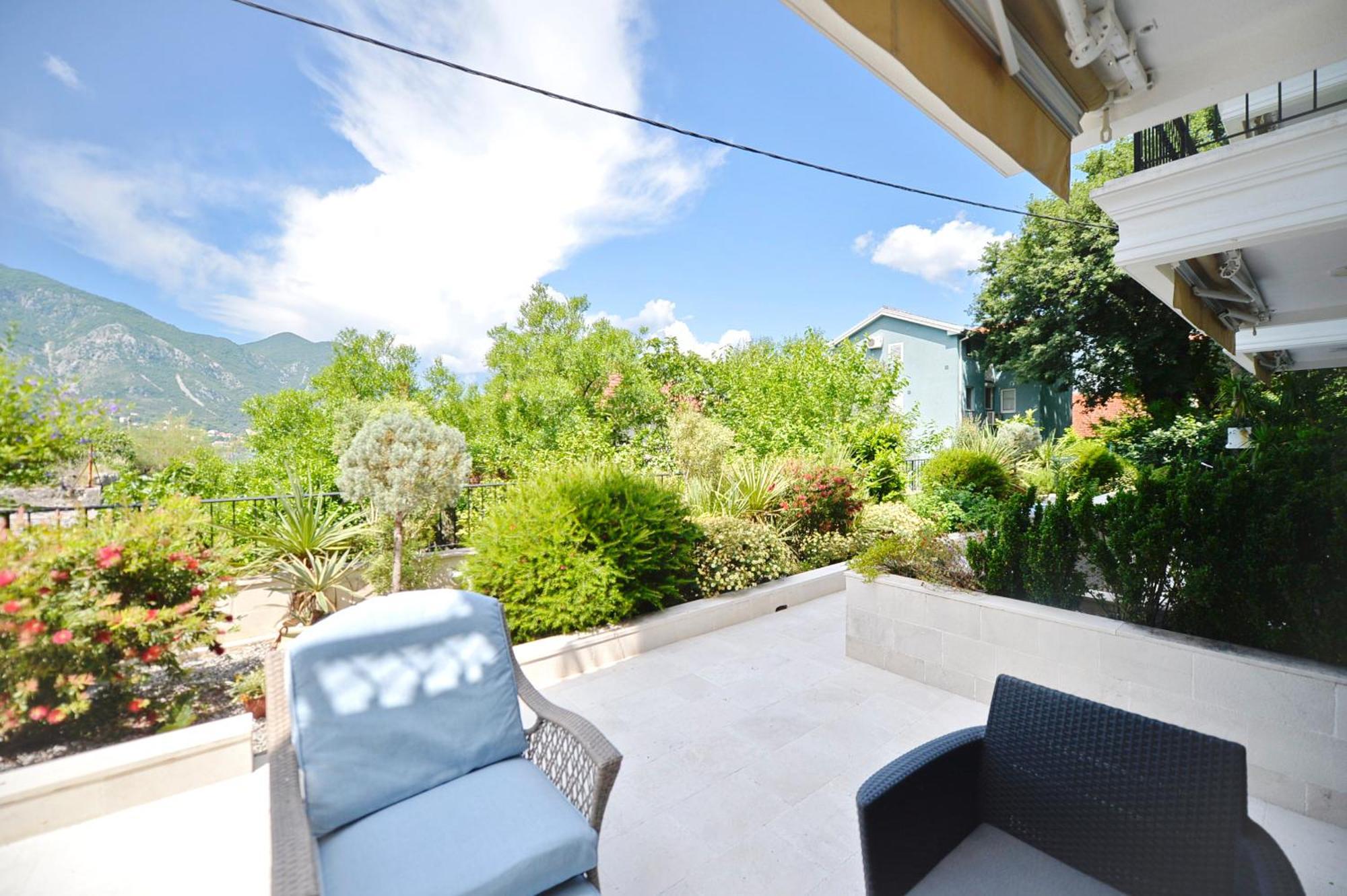 Apartments Boka Blue Dobrota Kotor Exterior photo