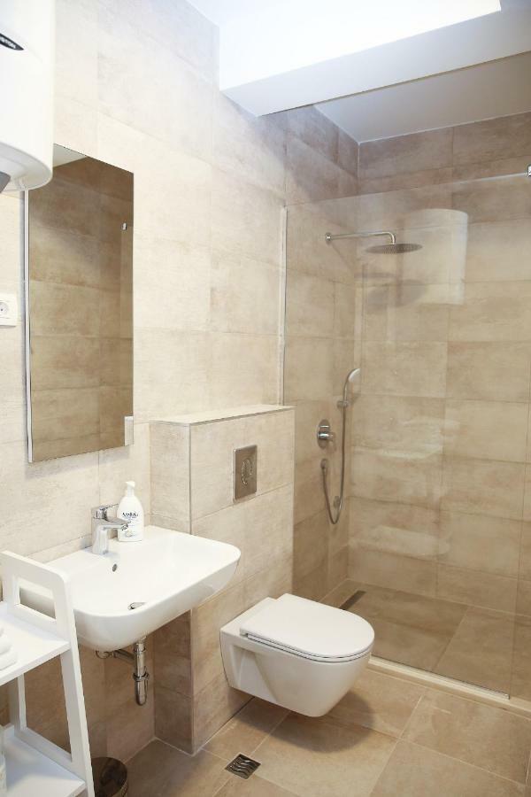 Apartments Boka Blue Dobrota Kotor Exterior photo